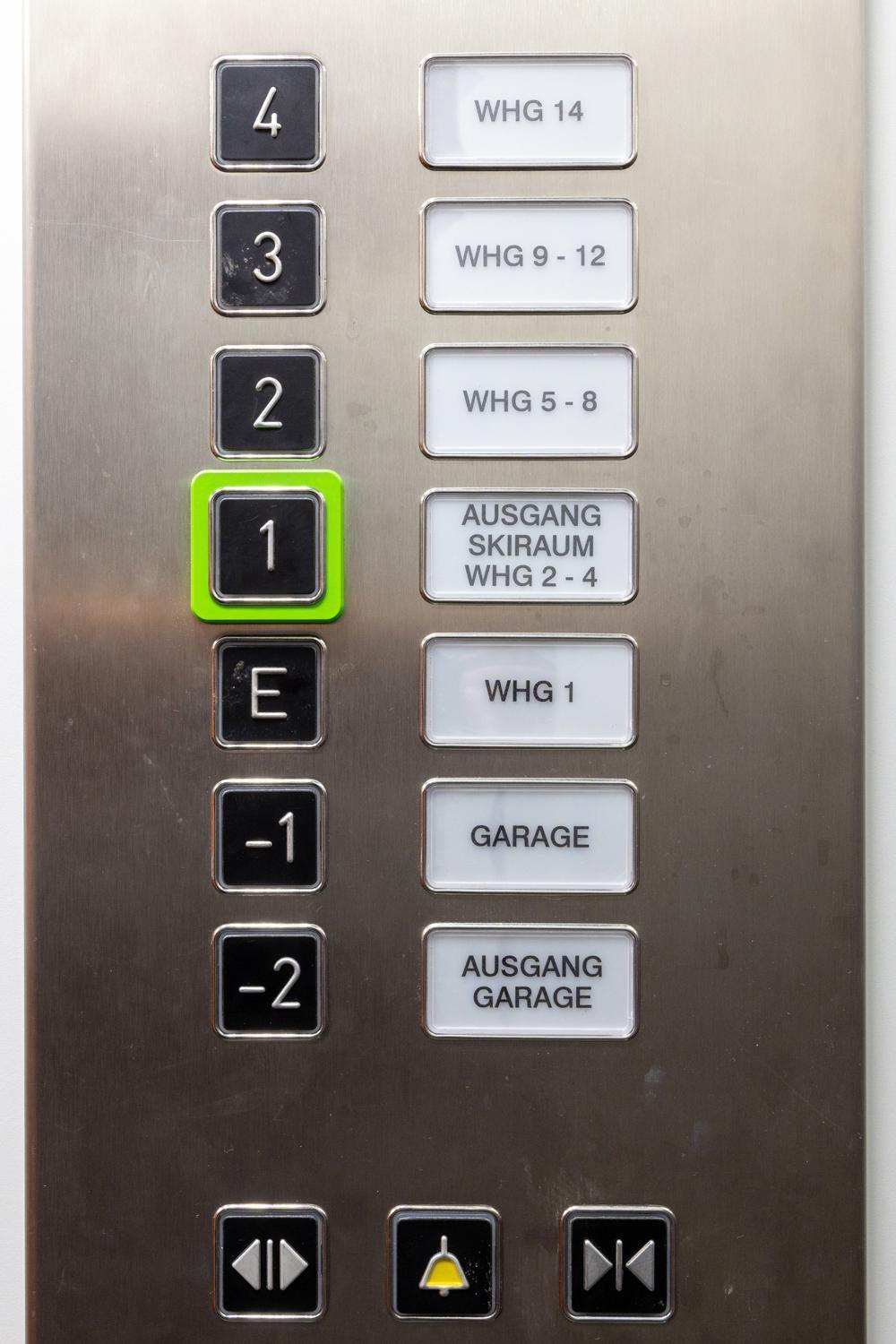 Apartemen Tschuggenweg 10 *